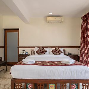 Riverside Queen Room